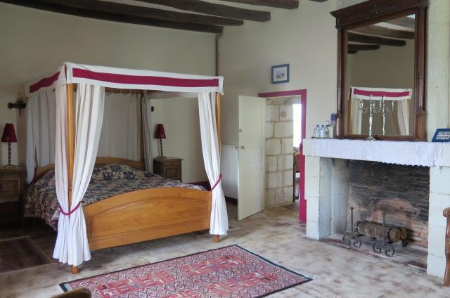 Manoir De L'Abbaye Bed & Breakfast Seuilly Bagian luar foto